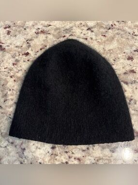 Phenix 100% Cashmere All Black Beanie